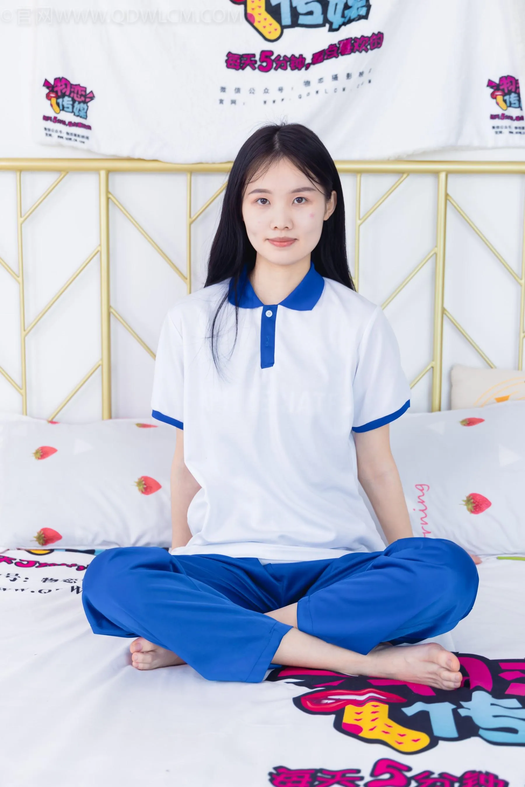 物恋传媒 NO.1515 颜颜-校园时的她 [151P]插图3